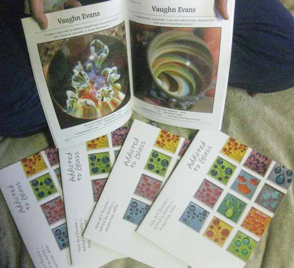 Addicted to Glass, a book on glass art.